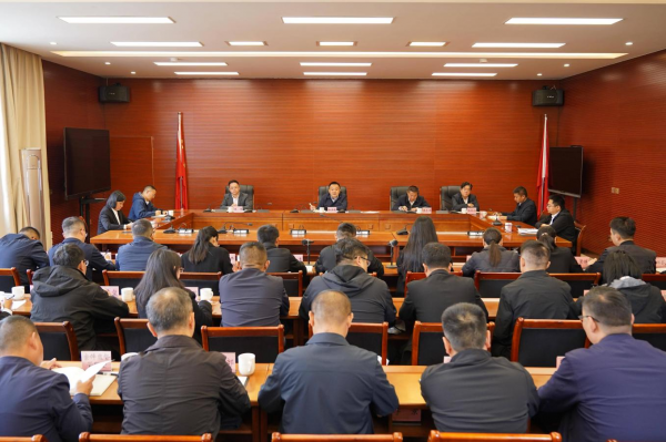 市纪委监委召开新提拔晋升和新进干部座谈会