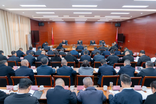 市纪委监委理论学习中心组举行集中学习 为开好民主生活会打牢思想基础